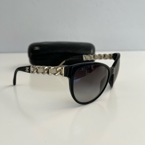 Auth CHANEL SUNGLASSES 5215 - Picture 1 of 11